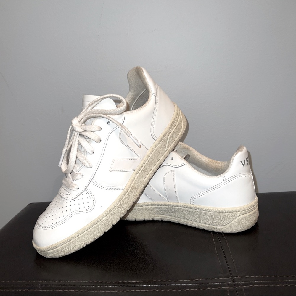 Veja V-10 Low-Top Sneakers in Extra White - Picture 1 of 7